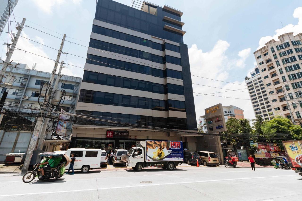 Reddoorz Premium @ South Triangle Quezon City Εξωτερικό φωτογραφία