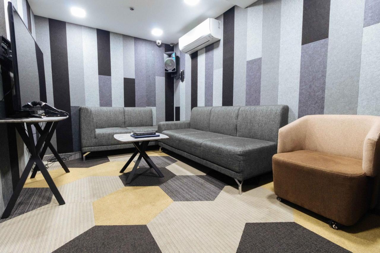 Reddoorz Premium @ South Triangle Quezon City Εξωτερικό φωτογραφία