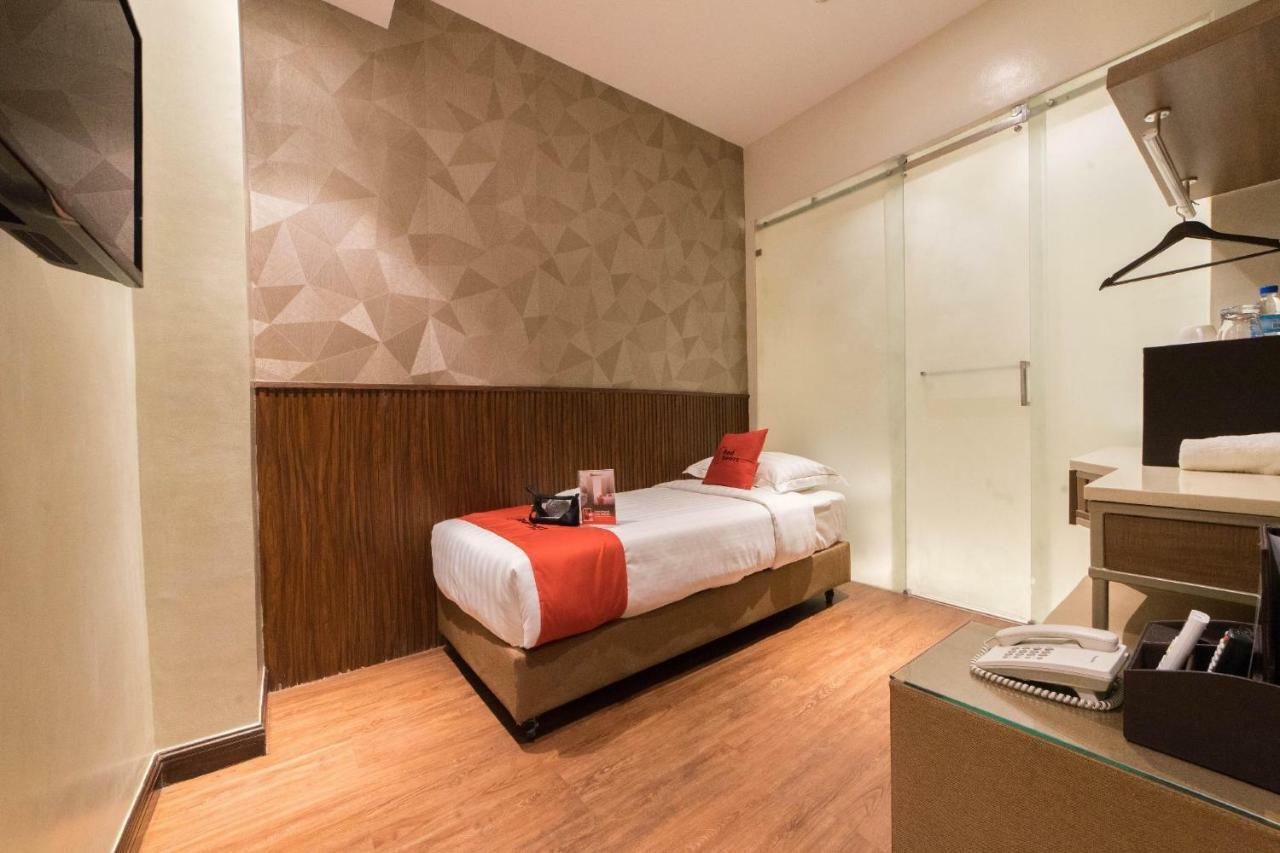 Reddoorz Premium @ South Triangle Quezon City Εξωτερικό φωτογραφία