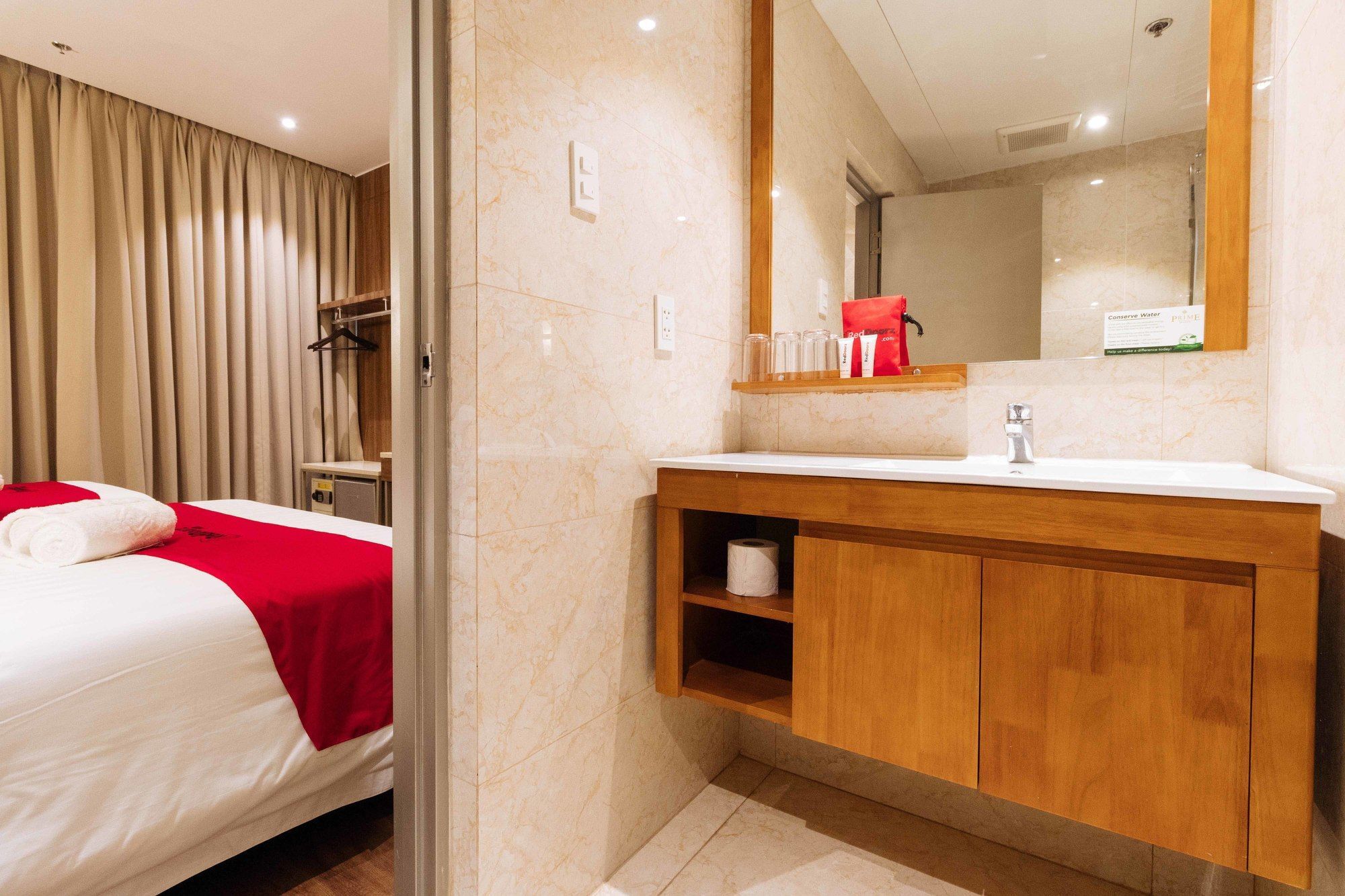 Reddoorz Premium @ South Triangle Quezon City Εξωτερικό φωτογραφία