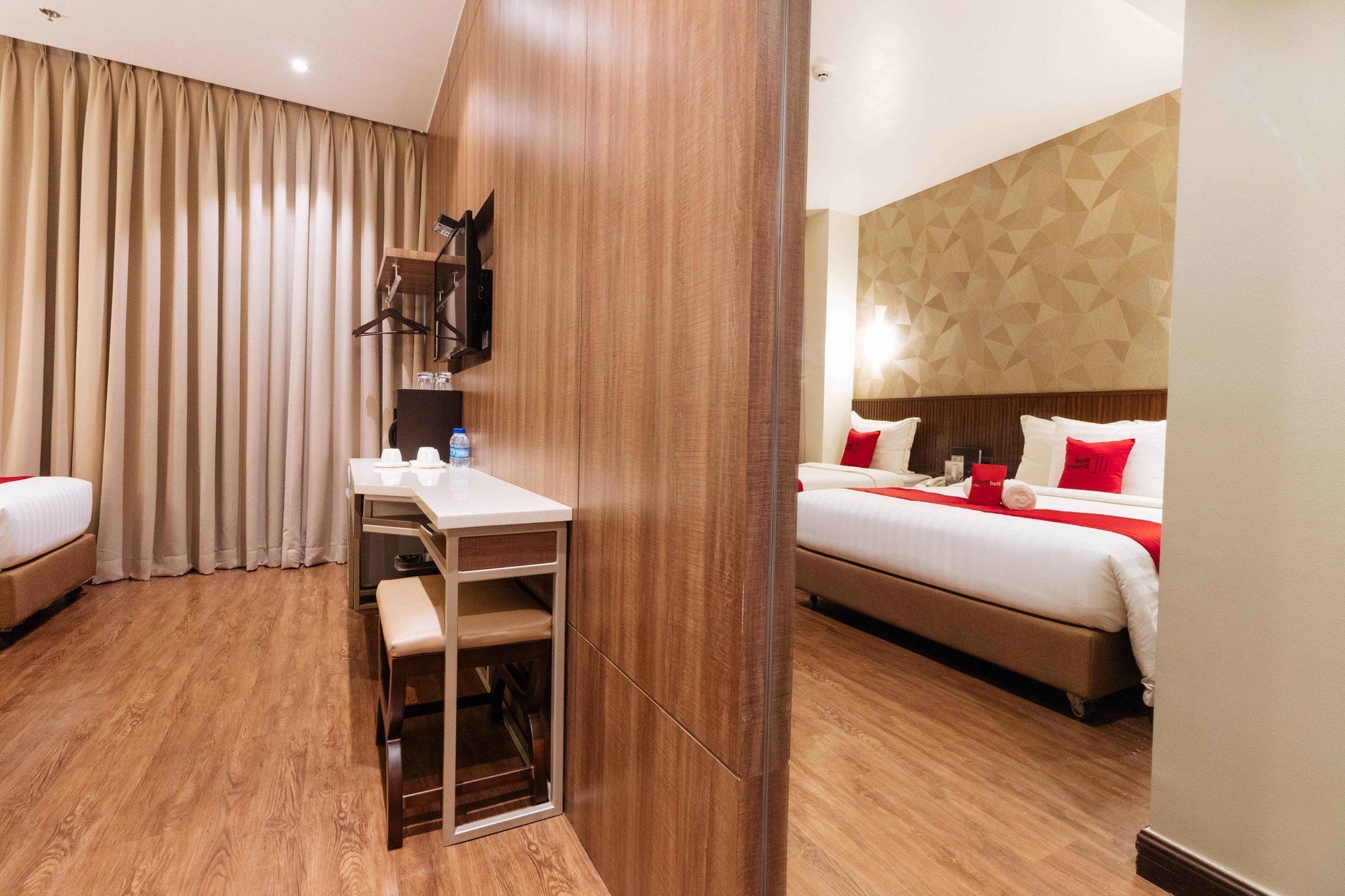 Reddoorz Premium @ South Triangle Quezon City Εξωτερικό φωτογραφία